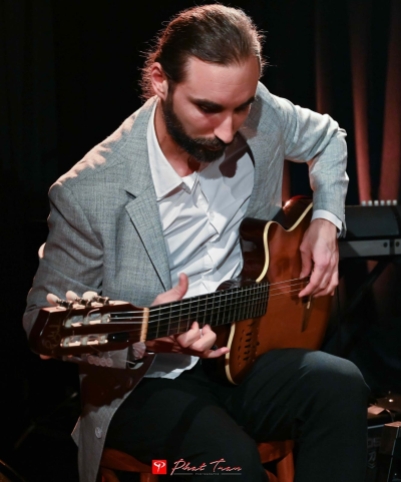 Guitariste gipsy flamenco à Toulouse